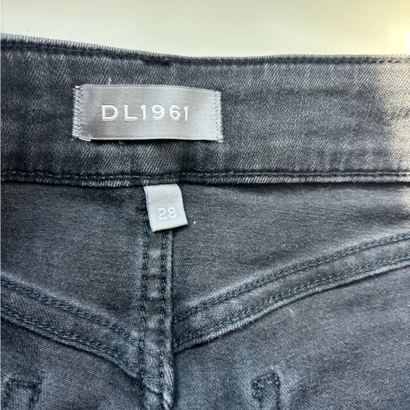 DL1961 Black Jeans Premium Denim Solid Color - Picture 3 of 4